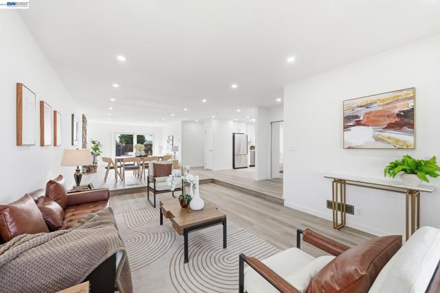 Image 8 of 51 For 1326 Vining Dr