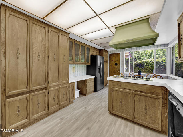 5448 Bothwell Road, Tarzana CA: https://media.crmls.org/mediaz/6a253bbe-1d5f-4612-9683-7afee108e5c0.jpg