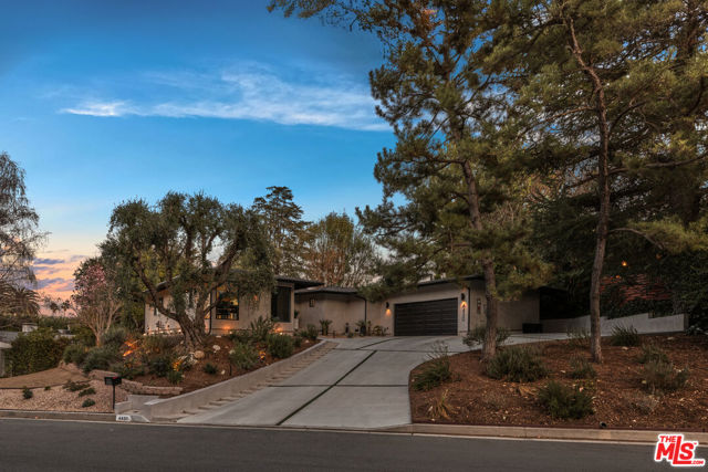 4430 Natoma Avenue, Woodland Hills CA: https://media.crmls.org/mediaz/6a26433f-7cce-4d64-b15b-252ccea4210f.jpg