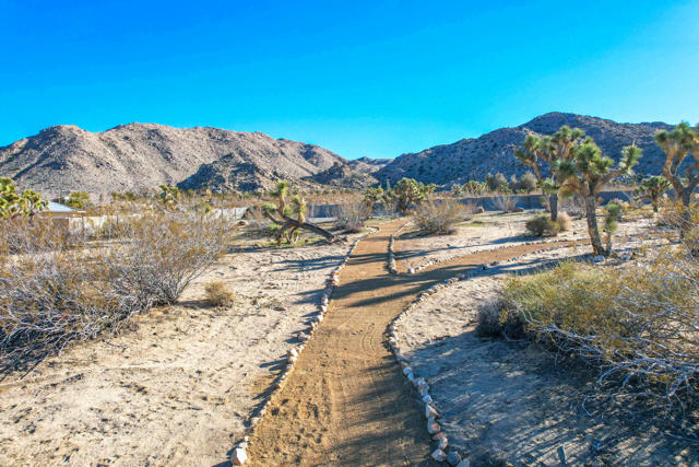 Image 62 of 83 For 59800 Onaga Trail