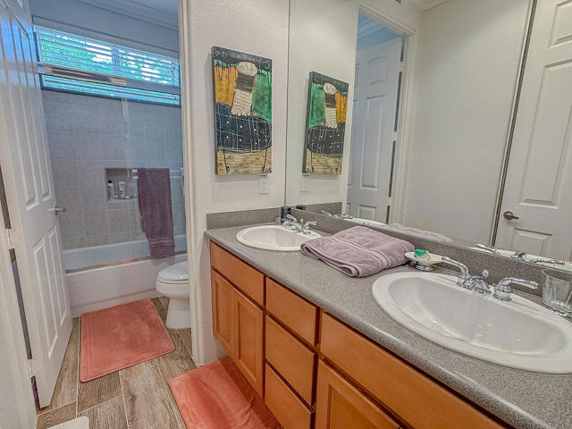 64 Laken Lane, Palm Desert CA: https://media.crmls.org/mediaz/6a27c7c2-9163-4086-b931-7f4396235018.jpg
