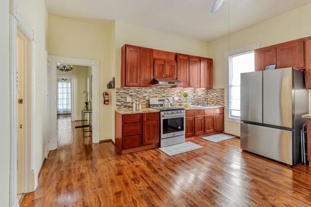 160 N 11th Street, San Jose CA: https://media.crmls.org/mediaz/6a289e3e-8857-4a34-b5be-ca346a8b73a5.jpg