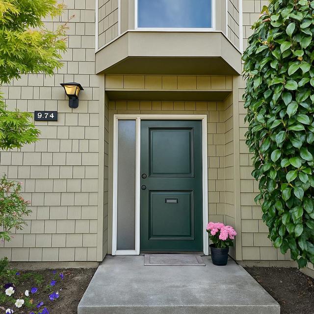 974 Peninsula Avenue, San Mateo CA: https://media.crmls.org/mediaz/6a28f47d-8008-4c68-9e52-93086a6b7e11.jpg