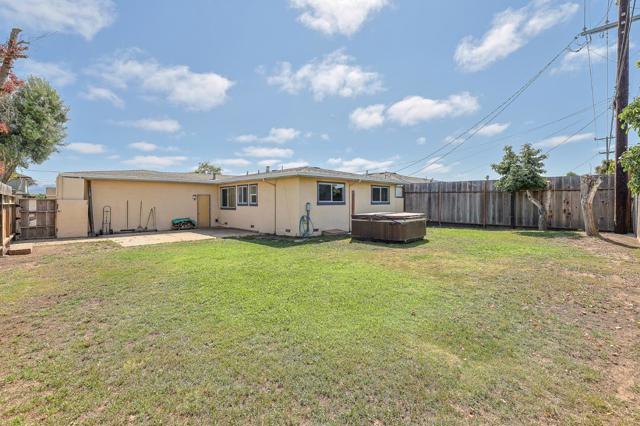 216 Crescent, Salinas CA: https://media.crmls.org/mediaz/6a291d8c-9422-42ae-8894-195e48e10e6c.jpg