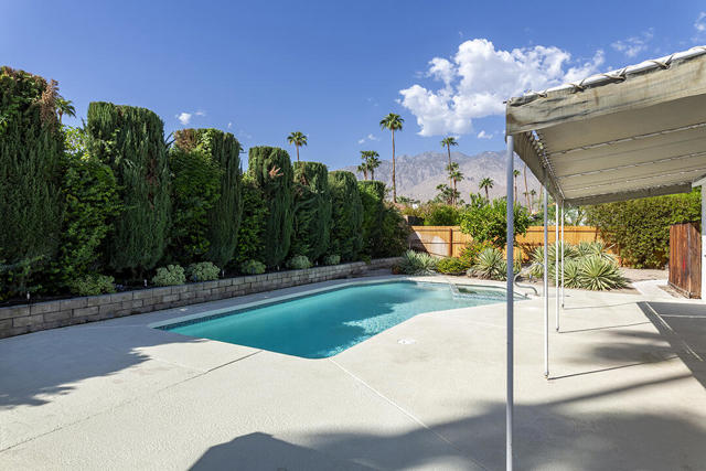 2963 E Orella Circle, Palm Springs, CA 92264