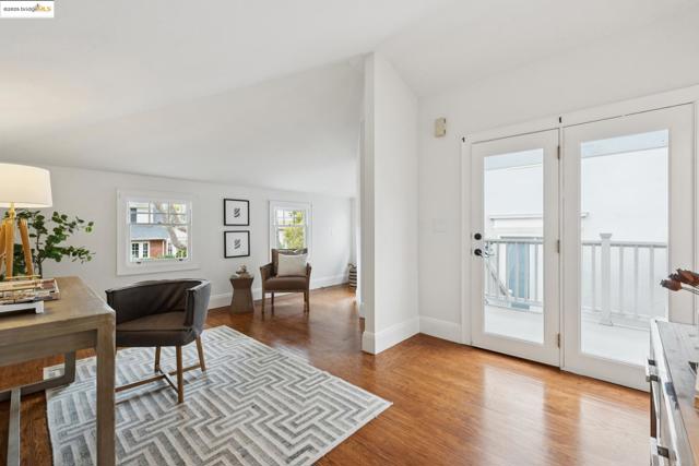 3 Craig Ave, Piedmont CA: https://media.crmls.org/mediaz/6a2bdfda-2b55-4fed-9f7e-74953a159553.jpg
