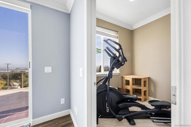 960 Smith Rd, Watsonville CA: https://media.crmls.org/mediaz/6a2cc5fb-d94c-4df4-bcdb-8764c7afe689.jpg