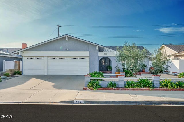 Detail Gallery Image 1 of 35 For 775 Empress Ave, Camarillo,  CA 93010 - 3 Beds | 2 Baths