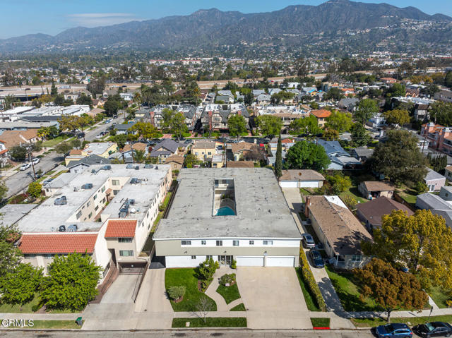 657 W Milford Street, Glendale CA: https://media.crmls.org/mediaz/6a2cdea5-9b90-488b-8234-703939c75c52.jpg