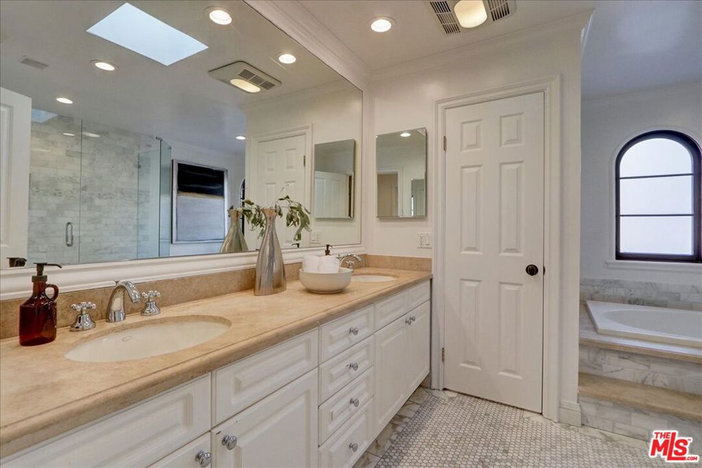 MLS #26913913 image #31