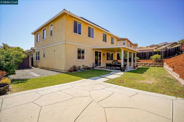 2536 Tomales Bay Dr, Bay Point CA: https://media.crmls.org/mediaz/6a2e764d-c69a-4ad8-828f-d863015e748d.jpg