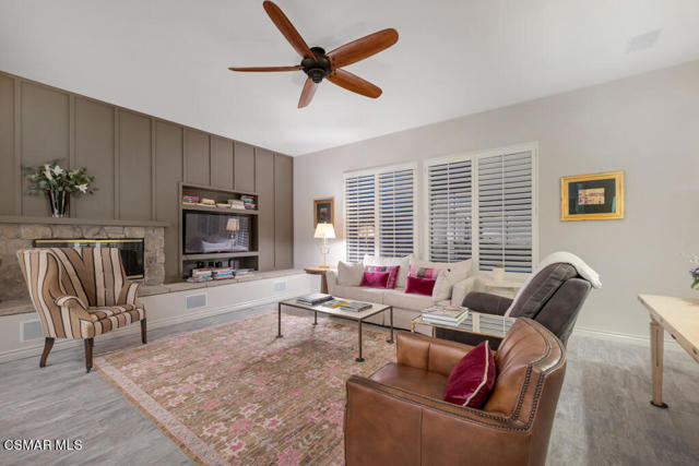 5937 Indian Terrace Drive, Simi Valley CA: https://media.crmls.org/mediaz/6a2ef588-271c-4699-b7e0-d9b893b89fed.jpg