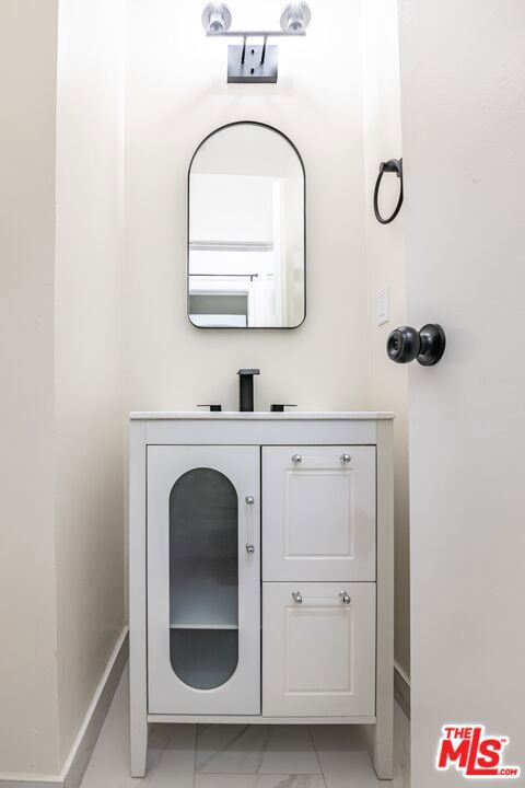Image 7 of 36 For 1241 17th Street 4