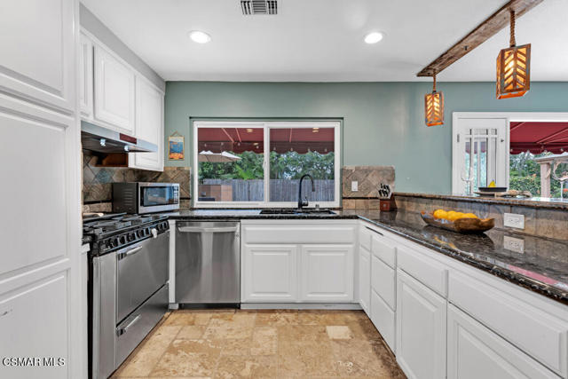 Image 24 of 52 For 6496 Bayberry Street