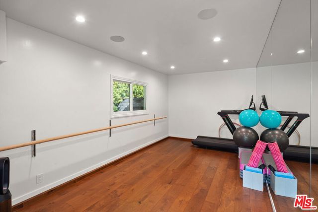 Drew Fenton | 837 N Bundy Drive Los Angeles CA | MLS: 7501781 Drew Fenton | 837 N Bundy Drive Los Angeles CA | MLS: 7501781