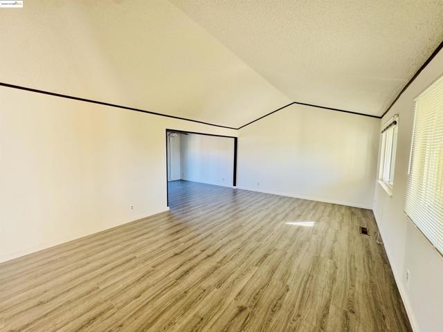27 Barkley Court, Vallejo CA: https://media.crmls.org/mediaz/6a3115b3-3d00-4e48-b3f4-e0cd71d176e8.jpg
