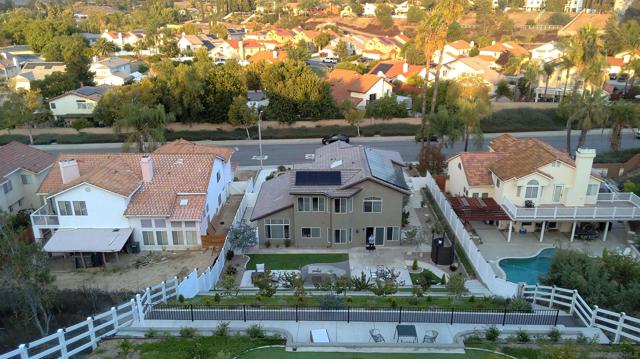 40599 Calle Medusa, Temecula CA: https://media.crmls.org/mediaz/6a3136ef-eae5-4cac-be90-98b336cdd3d4.jpg