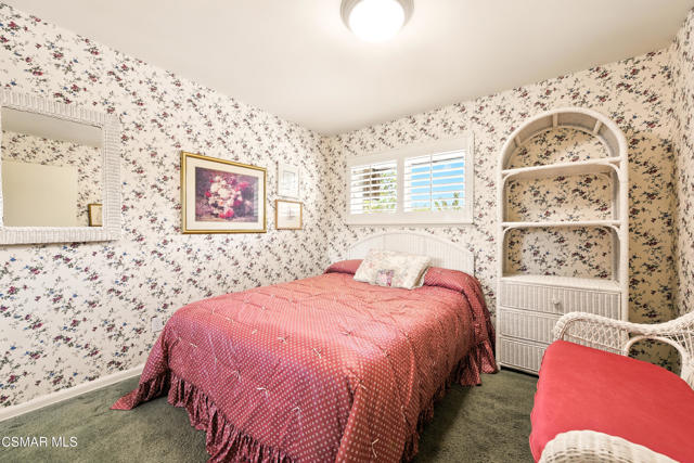 22421 Jeffrey Mark Court, Chatsworth CA: https://media.crmls.org/mediaz/6a3170a7-ebbd-40e8-a59b-357889e25bb3.jpg