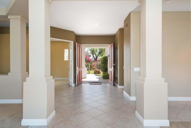 35010 Vista Del Ladero, Rancho Mirage CA: https://media.crmls.org/mediaz/6a31faf3-26d6-40c7-9b62-31c581e671d3.jpg