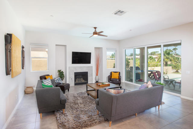67424 Zuni Court Court, Cathedral City CA: https://media.crmls.org/mediaz/6a32014e-5430-427d-ae3f-6bc66116d263.jpg