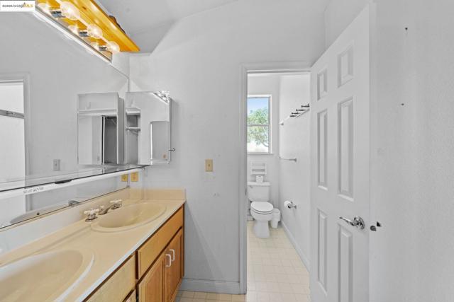 5213 Walker Ct, Antioch CA: https://media.crmls.org/mediaz/6a32bf71-88c0-4acb-a07f-077bc47b96ba.jpg