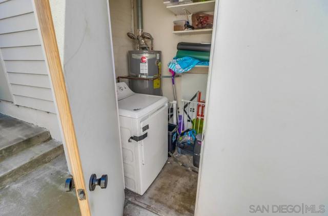 4053 55 Jewell St, San Diego CA: https://media.crmls.org/mediaz/6a33acc1-ca8f-4d37-bde7-a6a38d88bd71.jpg