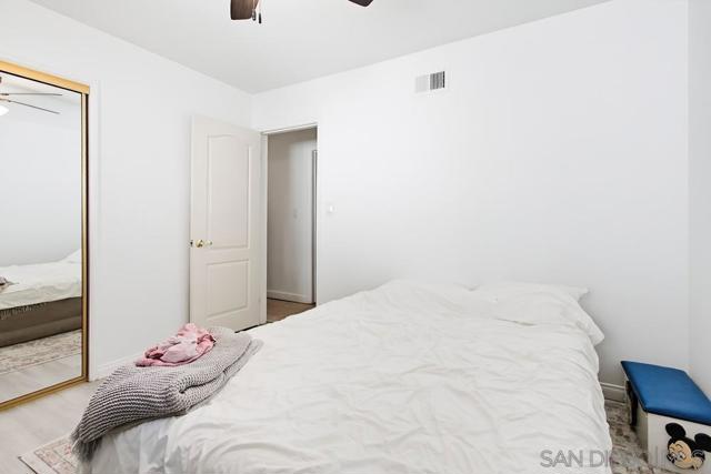 1654 LINWOOD ST, San Diego CA: https://media.crmls.org/mediaz/6a33b44e-2b52-4f30-85db-0c2996998598.jpg