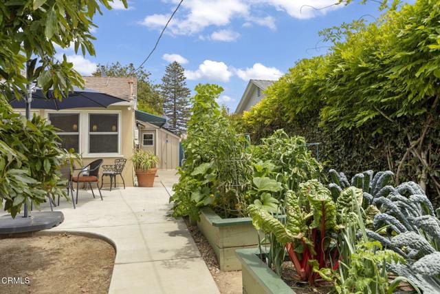 401 S Brent Street, Ventura CA: https://media.crmls.org/mediaz/6a340118-12ea-4e3a-94b4-aacdc07c8295.jpg