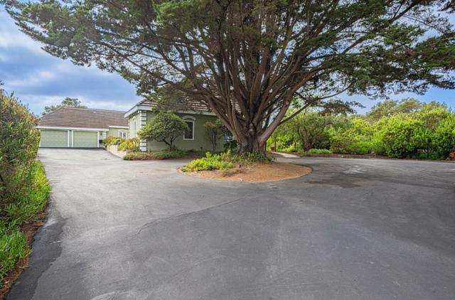 11394 Saddle Road, Monterey CA: https://media.crmls.org/mediaz/6a343980-18a0-4a51-b40f-cd3402890d47.jpg