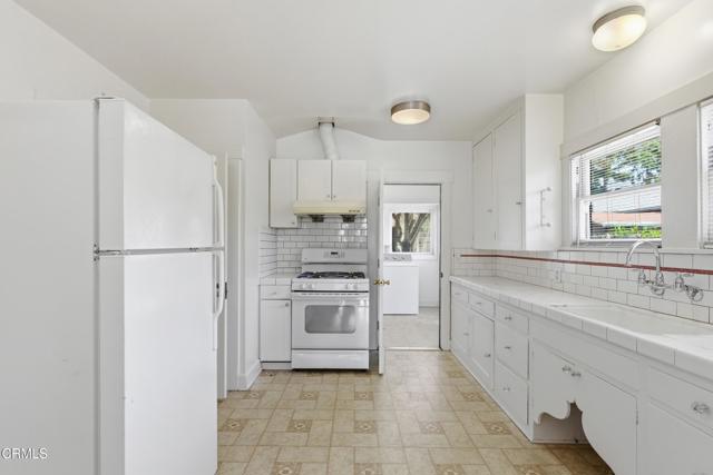 Detail Gallery Image 6 of 19 For 1455 E Villa St, Pasadena,  CA 91106 - 7 Beds | 4/1 Baths