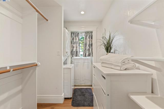 690 S K St, Livermore CA: https://media.crmls.org/mediaz/6a34dd86-9005-4107-aefd-aca94e716e3f.jpg