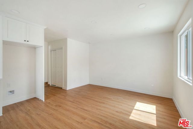 4325 W 58th Place, Los Angeles CA: https://media.crmls.org/mediaz/6a350e36-f38f-4201-b596-9ea96f9efb3b.jpg