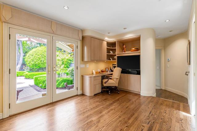 3231 Fieldcrest Drive, Sacramento CA: https://media.crmls.org/mediaz/6a35e87b-b540-4d4e-b8ee-f632730194a9.jpg