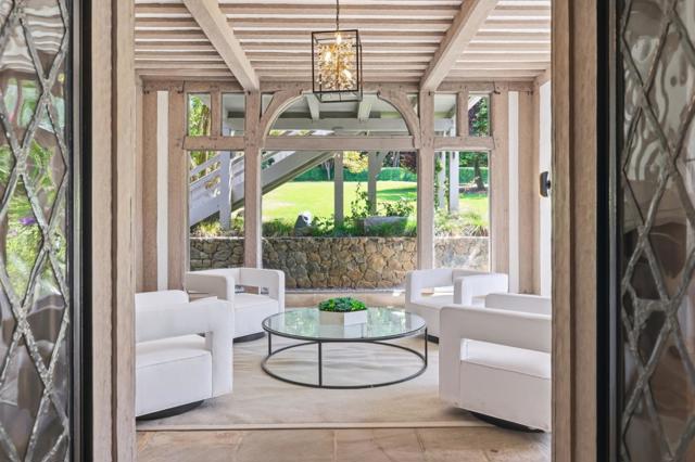 85 Fagan Drive, Hillsborough CA: https://media.crmls.org/mediaz/6a36e63b-fe3e-489c-a48b-46d6e45f9cd4.jpg