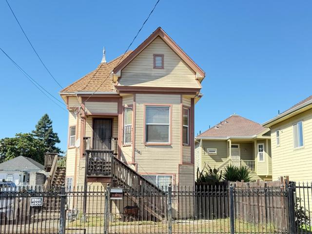2841 Filbert Street, Oakland CA: https://media.crmls.org/mediaz/6a372020-1e07-4339-95e7-4af816c49f4b.jpg