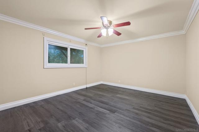 1973 Kinross Ct, Escondido CA: https://media.crmls.org/mediaz/6a3725fb-d3bd-412a-b91c-25239f698ca5.jpg