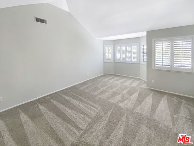 5996 Birdie Drive, La Verne CA: https://media.crmls.org/mediaz/6a38741b-be3f-4d59-82d4-a6823f9612a1.jpg