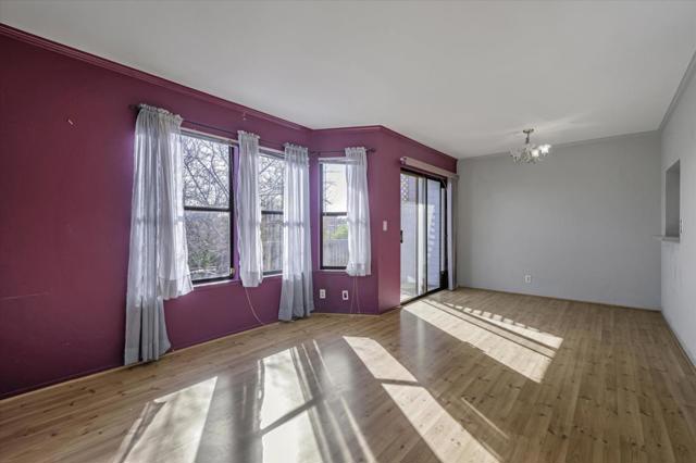35 Blair Terrace, San Francisco CA: https://media.crmls.org/mediaz/6a38df22-7889-4473-b170-70a2ba568c56.jpg