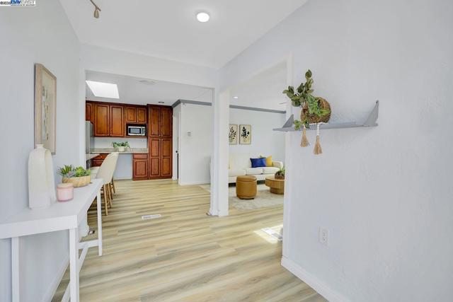 Image 19 of 52 For 2567 Bing Ct