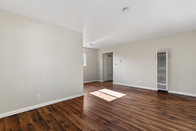 Image 6 of 22 For 128 Catron Dr