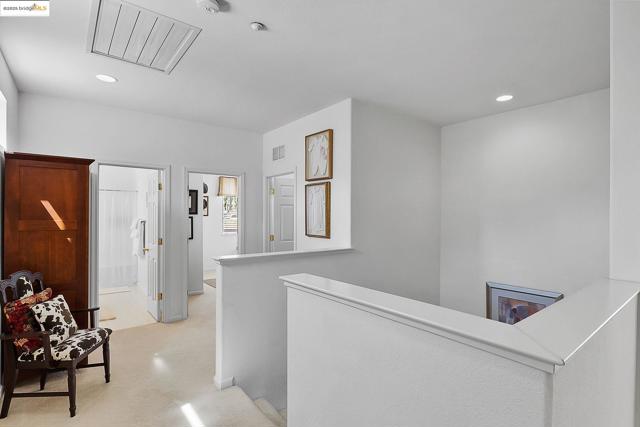 907 Snapdragon Way, Brentwood CA: https://media.crmls.org/mediaz/6a3ab4a7-8dbf-4878-99e7-02fe88be8541.jpg