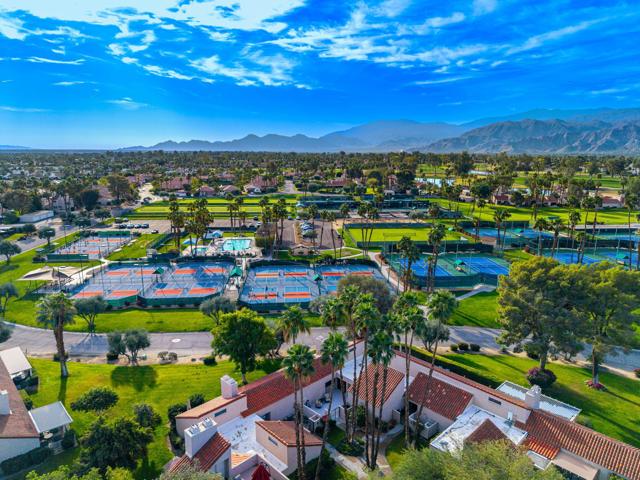 314 Forest Hills Drive, Rancho Mirage CA: https://media.crmls.org/mediaz/6a3b4434-f4e1-403e-aaa0-0cacca5171de.jpg