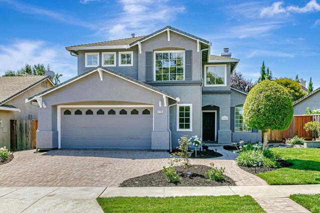 770 Babbs Creek Drive, Gilroy CA: https://media.crmls.org/mediaz/6a3b4bd4-23bb-4182-bfc2-78a23e7192fa.jpg