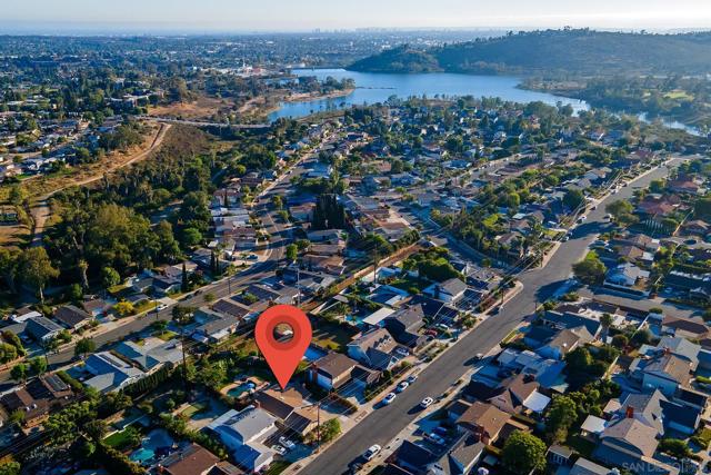 7783 Blue Lake Dr, San Diego CA: https://media.crmls.org/mediaz/6a3b5477-b6a0-48f5-87a2-1aff4bd2bba1.jpg