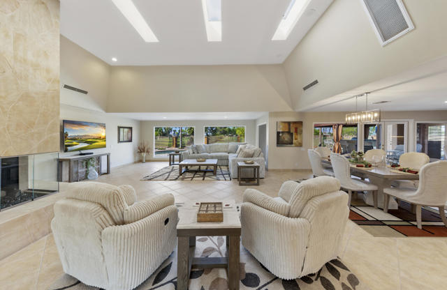 79100 Montego Bay Drive, Bermuda Dunes CA: https://media.crmls.org/mediaz/6a3b6ce5-a402-403e-981d-d8895d875b3c.jpg