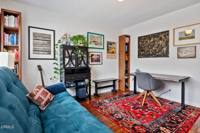 Detail Gallery Image 13 of 19 For 4136 1/2 Baywood St, Los Angeles,  CA 90039 - 3 Beds | 1 Baths