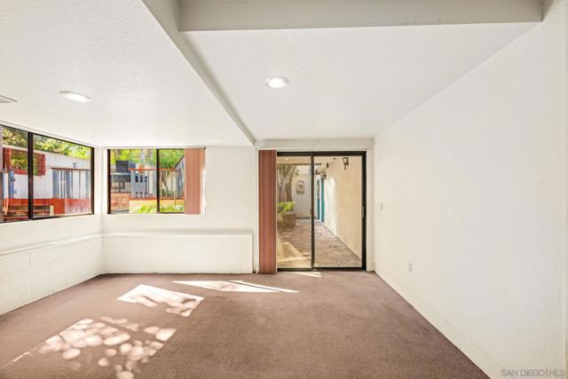 661 Union, Encinitas CA: https://media.crmls.org/mediaz/6a3c04d3-05e3-4c72-843e-72f812bbccbd.jpg