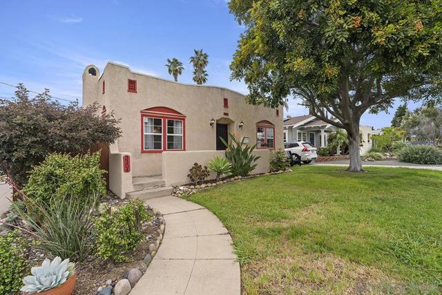 3304 33rd St, San Diego CA: https://media.crmls.org/mediaz/6a3c97cc-41da-4de0-83b6-7be1ce7fa758.jpg