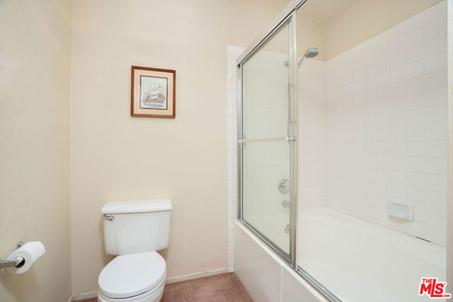 22211 Frontier Place, Chatsworth CA: https://media.crmls.org/mediaz/6a3dd806-073c-4393-bca0-9ddee2858f9a.jpg