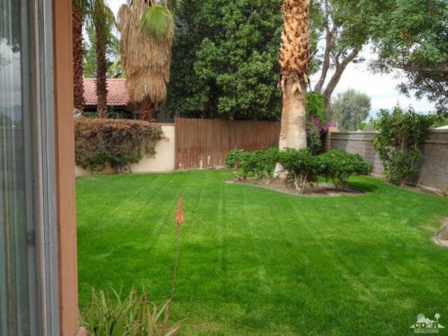 43370 Stony Hill Court, Palm Desert CA: https://media.crmls.org/mediaz/6a3ea460-c3ac-4aaf-a9ba-def82a4335f6.jpg